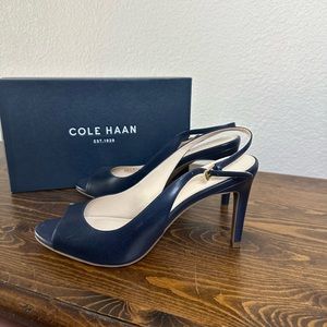 Size 11M Cole HAAN Marine Blue Leather sling